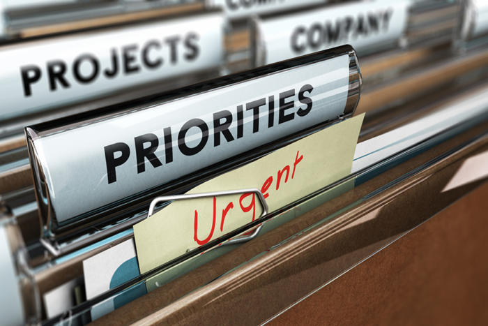 priorities_folder_urgent-100703747-large